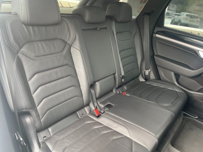 2025 Volkswagen Touareg