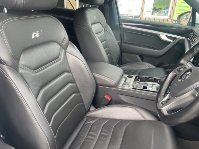 2025 Volkswagen Touareg