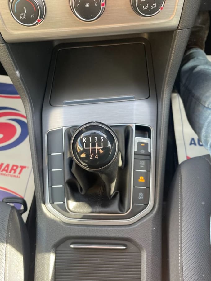 2025 Volkswagen Golf Sv