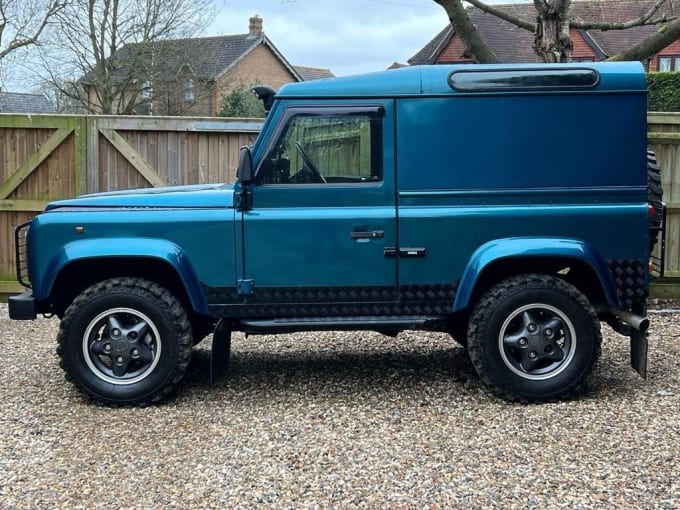 2025 Land Rover Defender