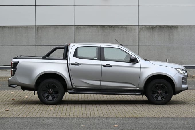 2025 Isuzu D-max