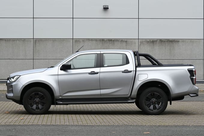 2025 Isuzu D-max