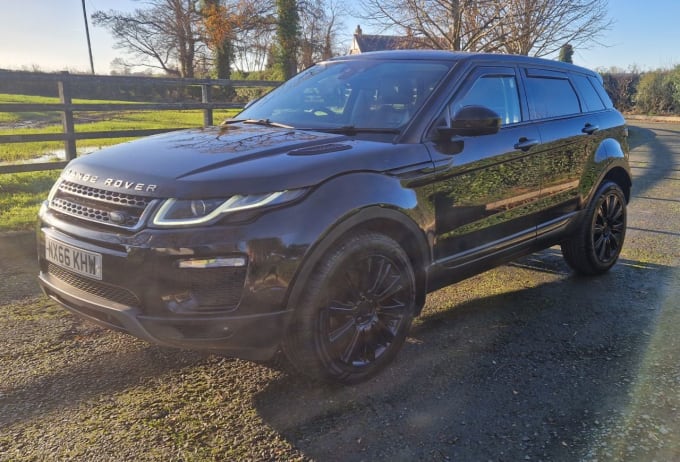 2025 Land Rover Range Rover Evoque