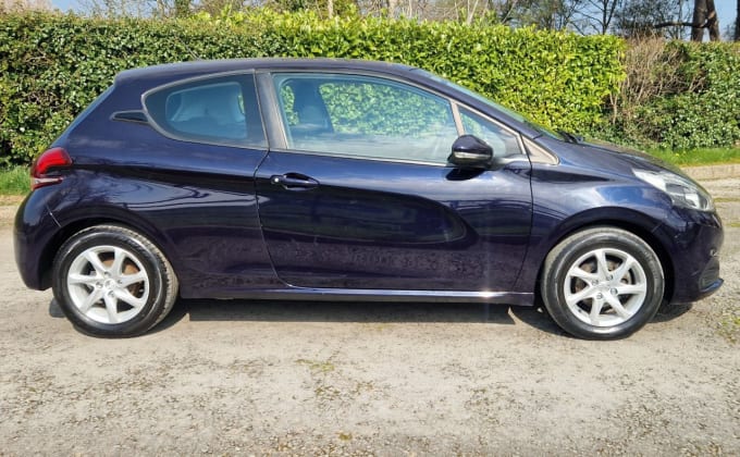 2025 Peugeot 208