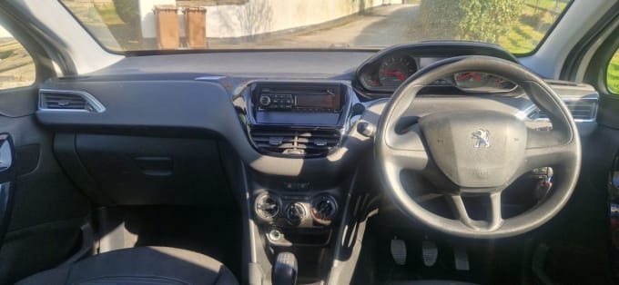 2025 Peugeot 208