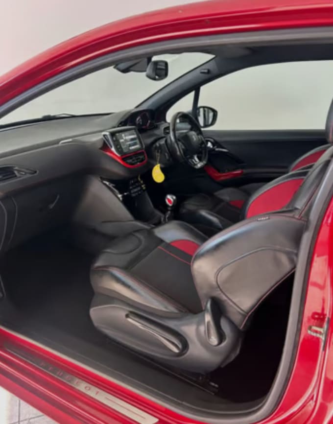 2025 Peugeot 208