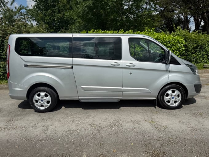 2025 Ford Tourneo Custom