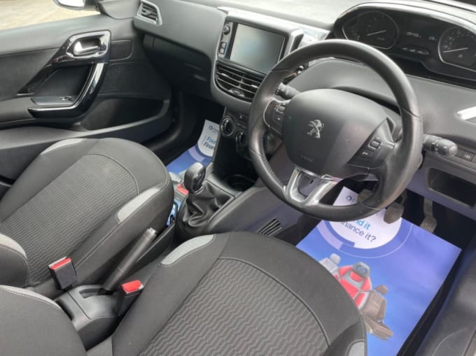 2025 Peugeot 208