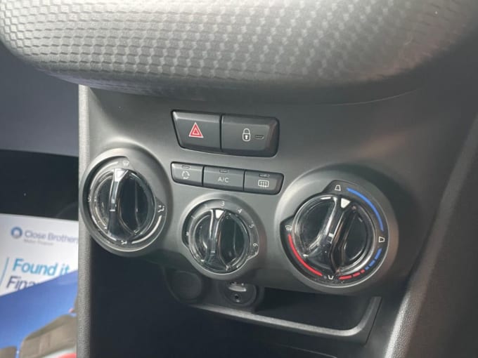 2025 Peugeot 208