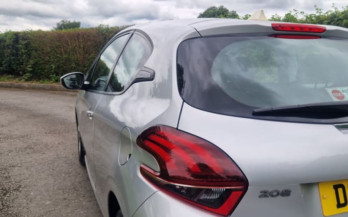 2025 Peugeot 208
