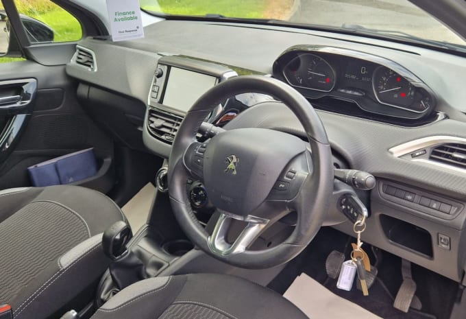 2025 Peugeot 208