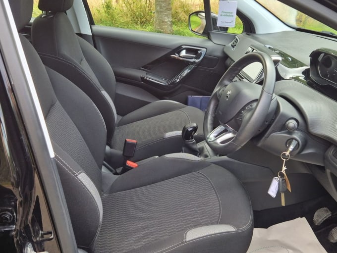 2025 Peugeot 208