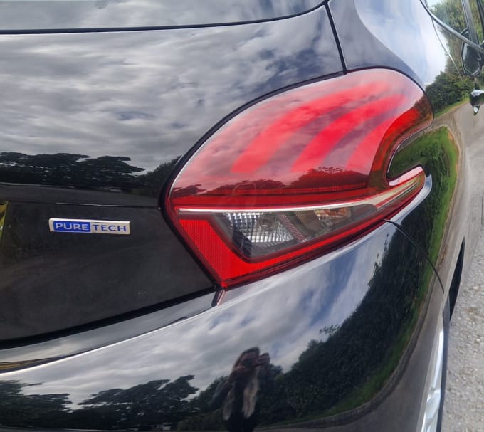 2025 Peugeot 208