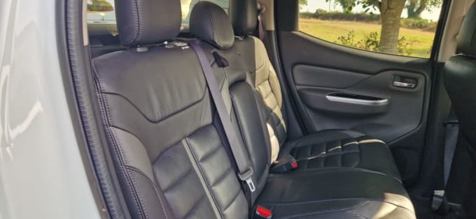 2025 Mitsubishi L200