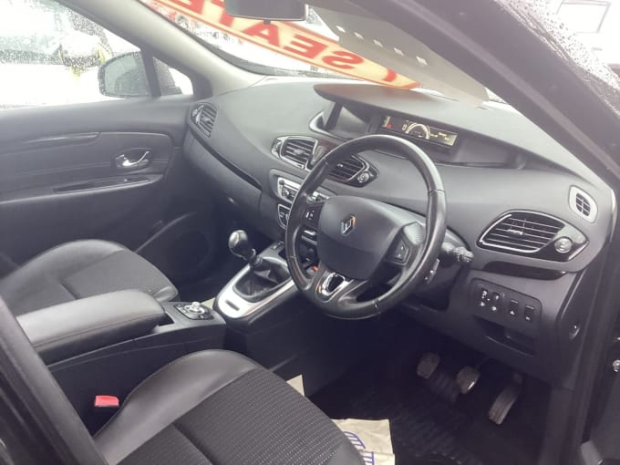 2014 Renault Scenic