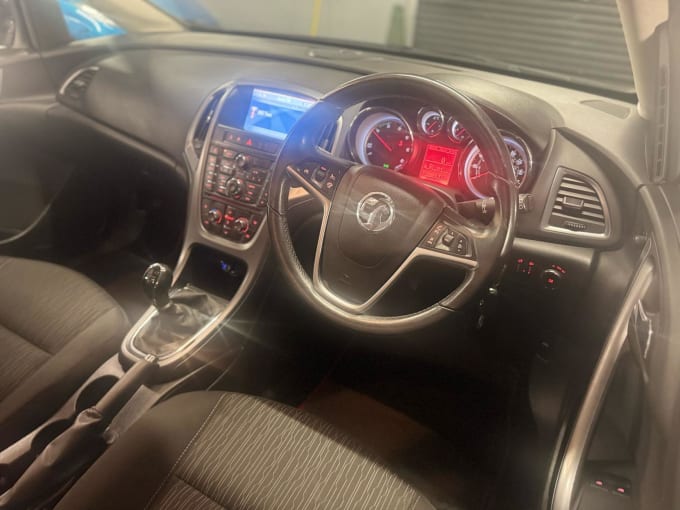 2013 Vauxhall Astra