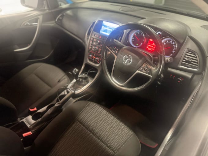 2013 Vauxhall Astra