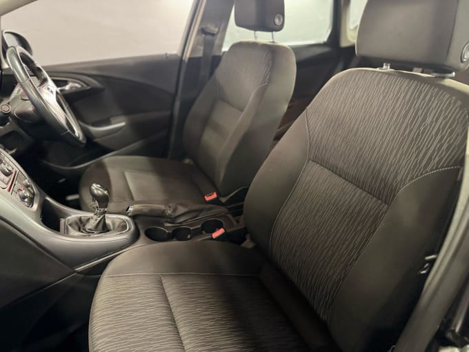 2013 Vauxhall Astra