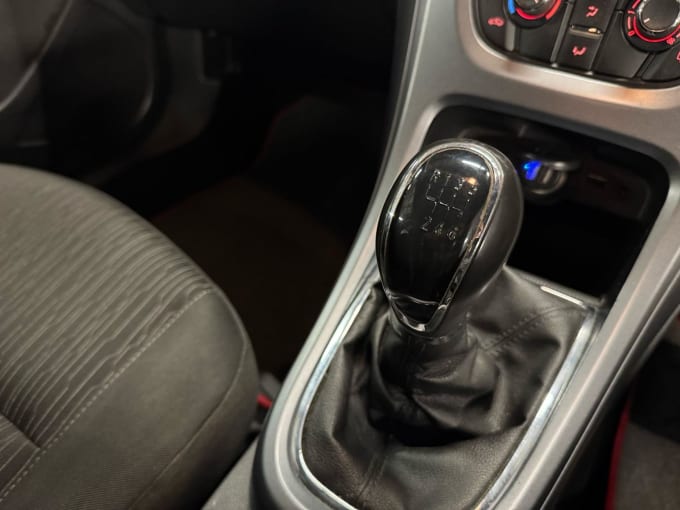 2013 Vauxhall Astra