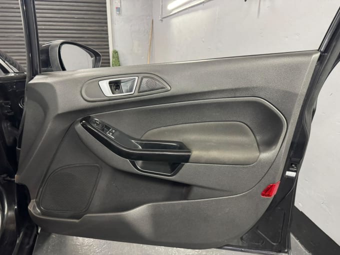 2015 Ford Fiesta