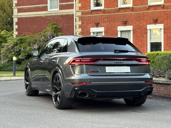 2020 Audi Rsq8