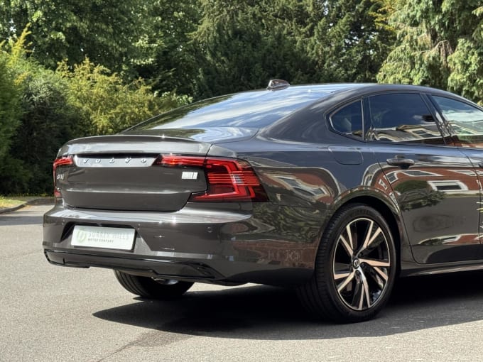 2023 Volvo S90