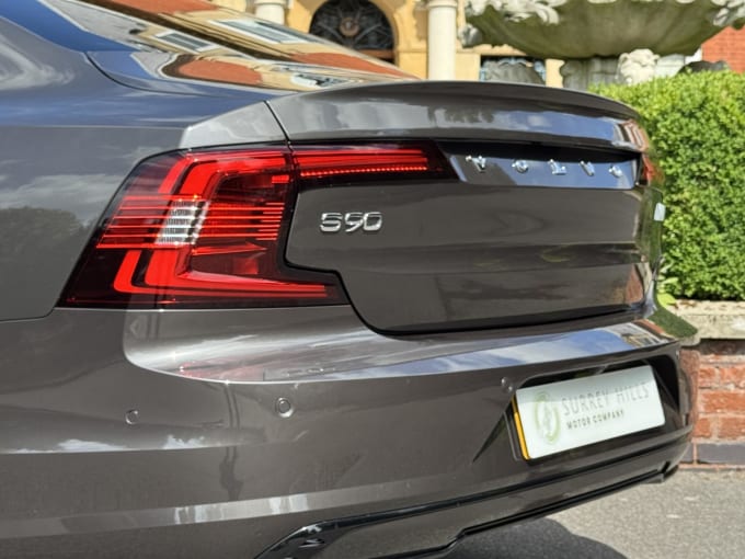 2023 Volvo S90