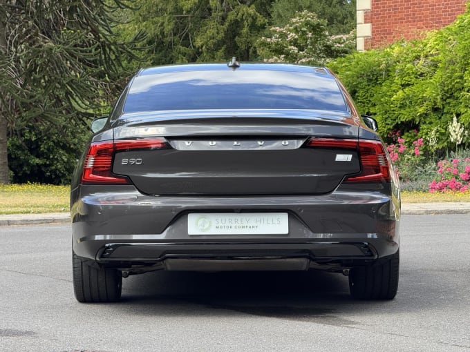 2023 Volvo S90