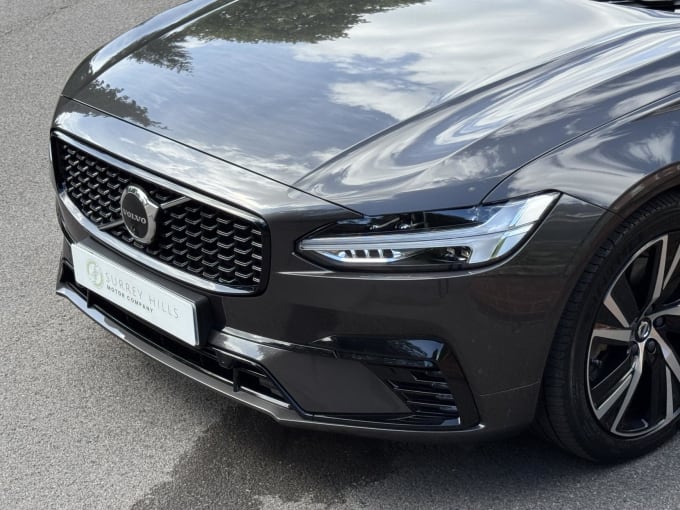 2023 Volvo S90