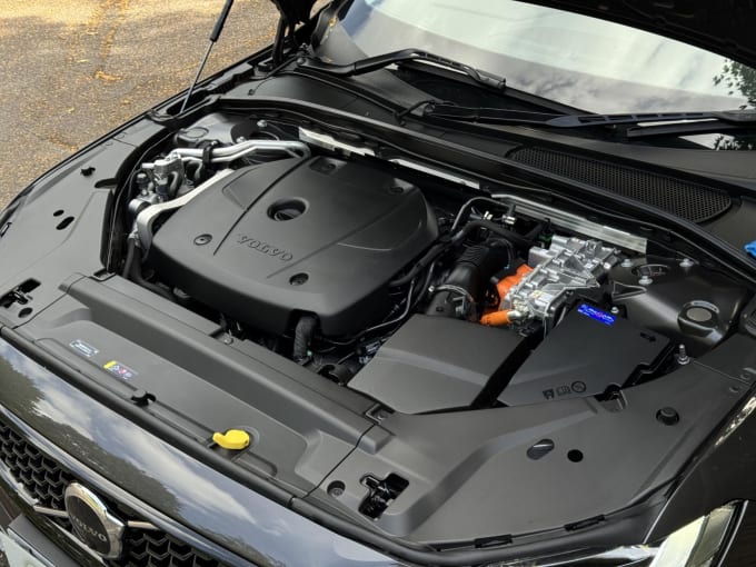 2023 Volvo S90