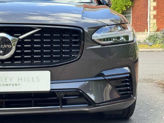 2023 Volvo S90