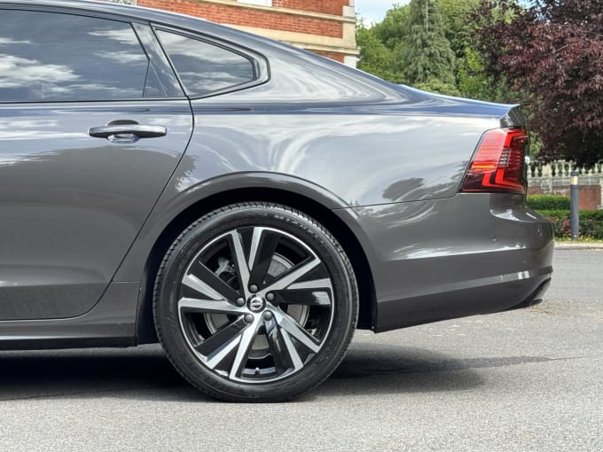 2023 Volvo S90
