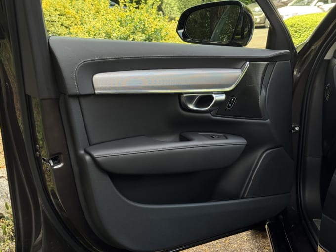 2023 Volvo S90