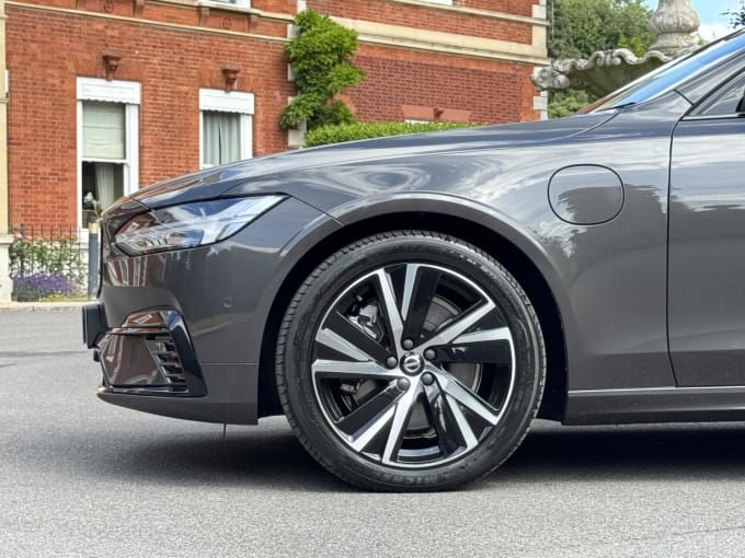 2023 Volvo S90
