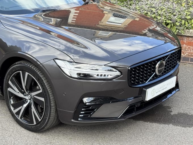 2023 Volvo S90
