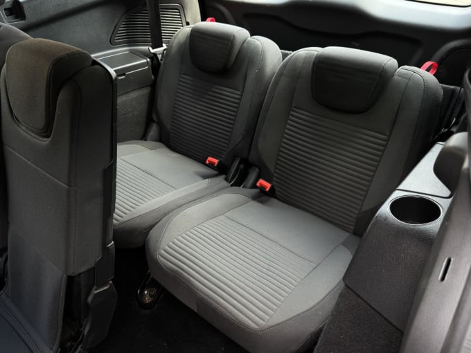 2017 Ford Grand C-max