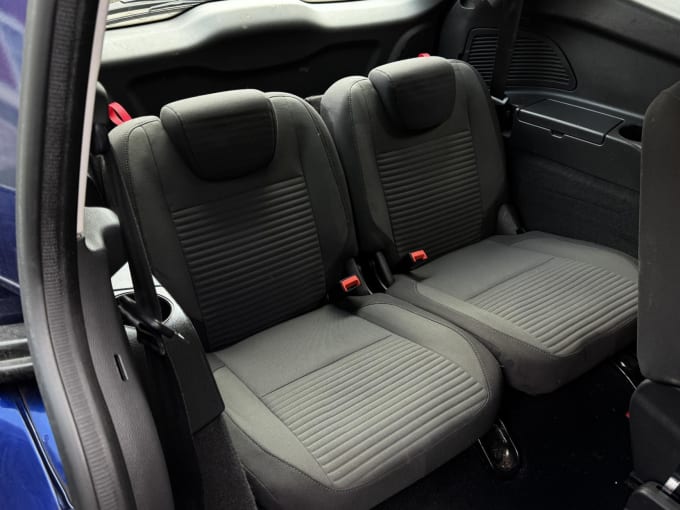 2017 Ford Grand C-max