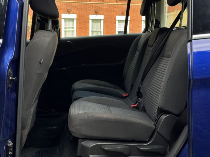 2017 Ford Grand C-max