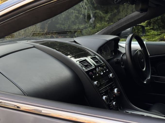 2010 Aston Martin Db9