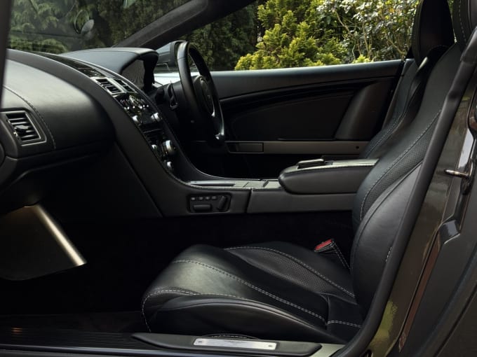2010 Aston Martin Db9