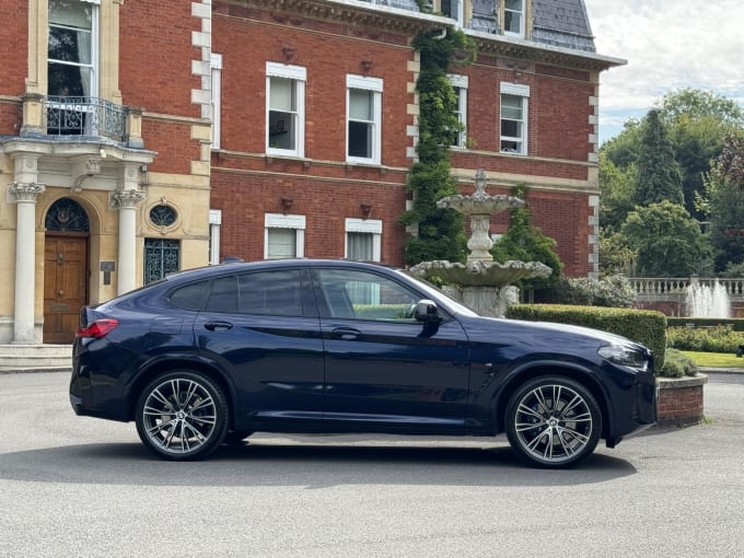 2022 BMW X4