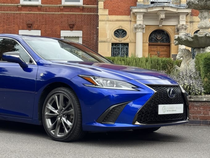 2021 Lexus Es