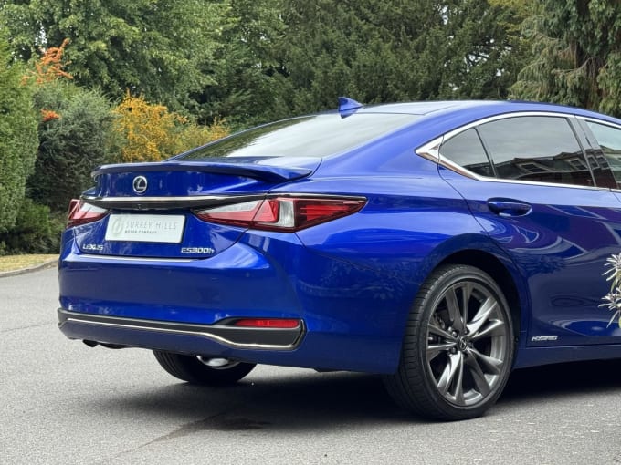 2021 Lexus Es