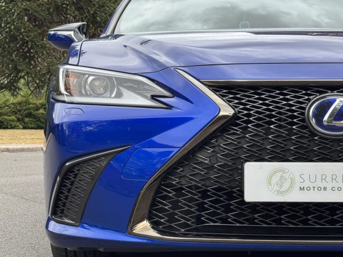 2021 Lexus Es