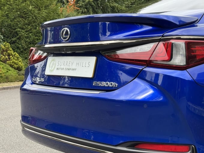 2021 Lexus Es