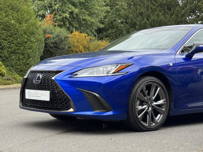 2021 Lexus Es