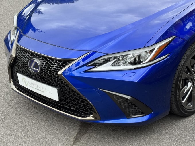 2021 Lexus Es