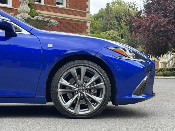 2021 Lexus Es