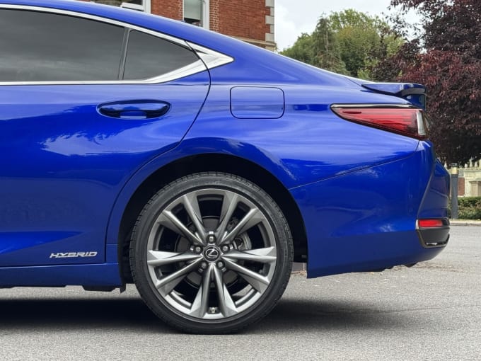 2021 Lexus Es