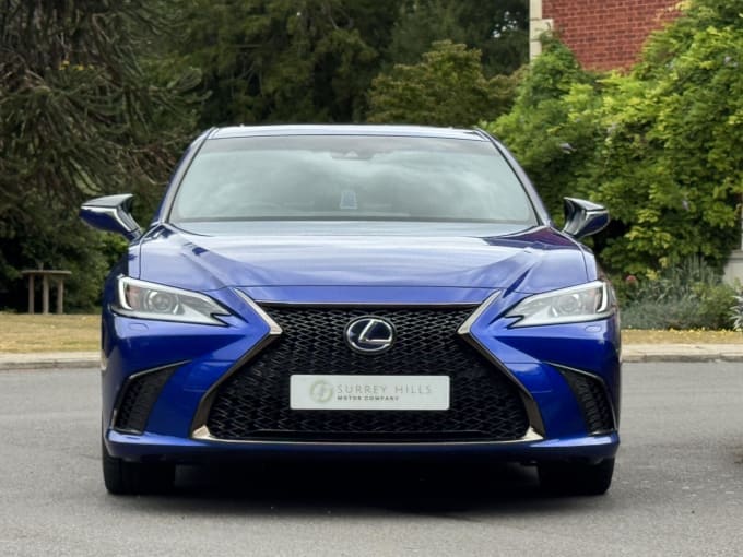 2021 Lexus Es